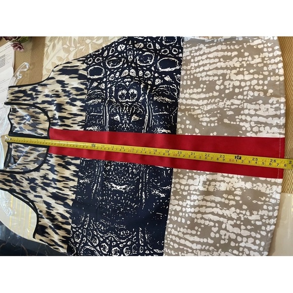 alfani Woman’s top/ blouse Sleeveless Size 6 (M) Zip - Picture 5 of 5